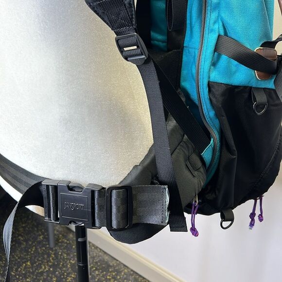 Jansport hiking/camping duffle/back pack main image 10